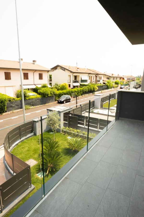 Marali Lake Apartments Di Enrica Bianchera Desenzano del Garda Exterior foto